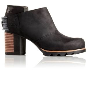 Sorel Addington Strap Boots size 9.5